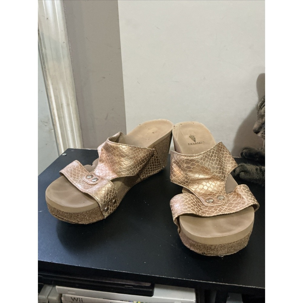 Volatile Wedge Gold Sandal Slide Size 8 See Pics